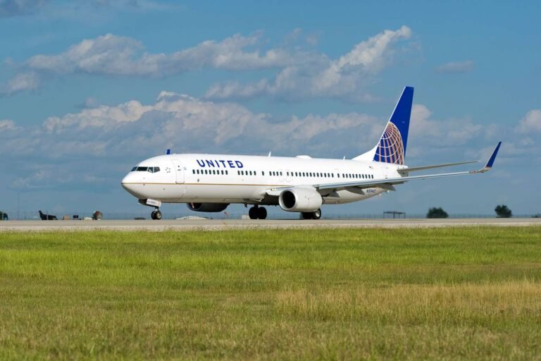 Illinois: A United Airlines Boeing 737 MAX 9 bound for Phoenix had to return to Chicago’s O’Hare International Airport on January 12th, after its landing gear struck a coyote during takeoff | Aviation Today