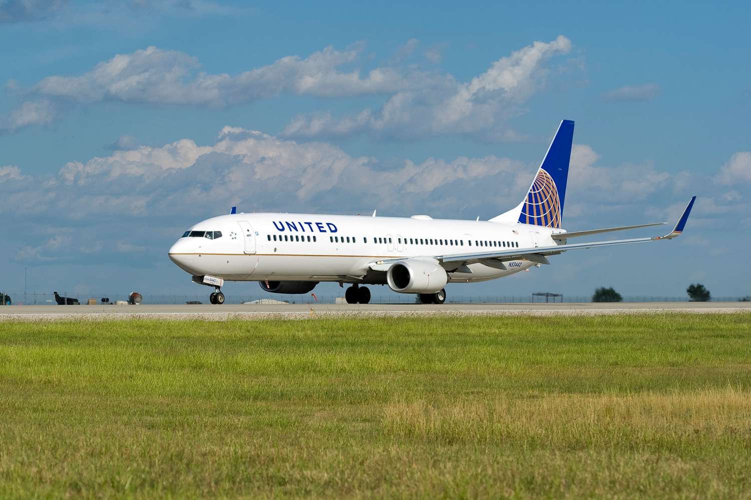 Coyote Strike Forces United Airlines Flight to Return to Chicago O’Hare International Airport