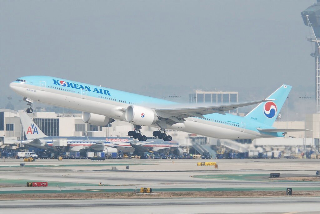 Korean Air has been named Airline of the Year 2025, standing out for its exceptional focus on passenger comfort, particularly in Economy Class, where it maintains a generous 33–34 inches of seat pitch on wide-body aircraft—offering more space than many of its competitors | Aviation Today