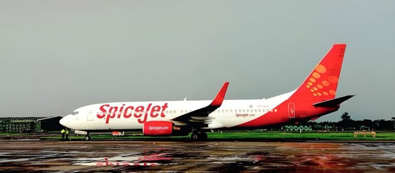 New Delhi: A SpiceJet flight preparing for departure from Delhi was disrupted earlier this week after the aircraft's air-conditioning system failed while passengers were still boarding. The incident, captured on video by passengers and widely shared on social media, drew criticism over cabin preparedness and passenger handling on the ground. Onboard Discomfort Escalates The incident occurred on July 15 on a domestic SpiceJet flight at Delhi’s Indira Gandhi International Airport. According to passenger reports and video evidence, the aircraft remained on the ground for an extended period with no active air-conditioning, leading to visibly distressed passengers. Several passengers can be seen fanning themselves and expressing discomfort, with rising cabin temperatures triggering tensions. The video footage captures passengers loudly demanding the crew “AC chala do” (turn on the AC), while others attempted to leave their seats in protest. The cabin crew reportedly made announcements asking passengers to remain seated and assured them that ground staff were working to resolve the issue. However, according to passengers on board, the delay lasted nearly 45 minutes, during which no effective cooling was provided. Unruly Behaviour and Passenger De-boarding As the situation escalated, two passengers were asked to deboard after allegedly arguing with the crew and attempting to approach the front galley. SpiceJet, in a brief internal report reviewed by airport sources, confirmed that the two individuals were offloaded for non-compliance with crew instructions. Security staff and airline representatives were called to the aircraft, and the situation was resolved without further delay. The aircraft was later cleared for departure after a technical inspection and resumption of cooling systems. The Directorate General of Civil Aviation (DGCA) has not issued a public statement but is understood to be monitoring the case as part of routine oversight. A preliminary review of aircraft readiness and turnaround procedures may follow, especially given the high ambient temperatures currently prevailing across North India. Cockpit Intrusion Incident In a separate and unrelated incident, another SpiceJet flight (SG 9282, Delhi to Mumbai) faced disruption on July 14 when two male passengers attempted to access the cockpit while the aircraft was taxiing. The flight was brought back to the parking bay, and the individuals were handed over to the Central Industrial Security Force (CISF). The flight departed with a significant delay after security clearance.