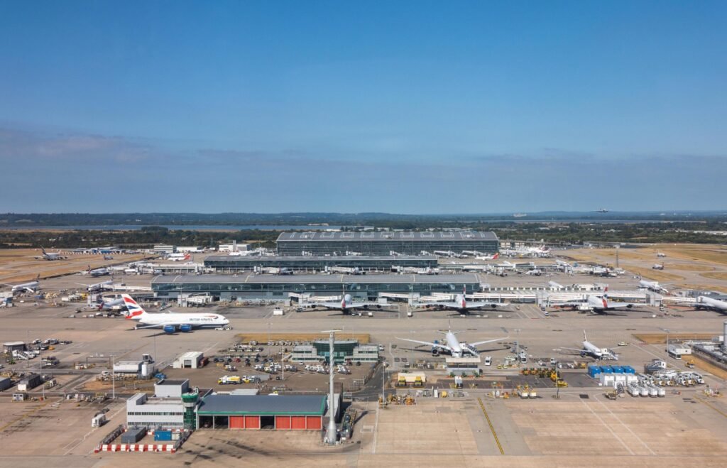 London, United Kingdom: The UK aviation industry has reached new heights, with a record 81 million passengers traveling through its airports between April and June 2025, according to the latest report from the Civil Aviation Authority (CAA). This marks the highest quarterly passenger total on record, surpassing pre-pandemic levels and contributing to a total of 141 million travelers in the first half of the year, a 3% increase compared to the same period in 2024. The surge in passenger numbers is attributed to a combination of factors, including pent-up demand for travel, increased consumer confidence, and the easing of global travel restrictions. Europe remained the most popular international region for UK travelers, with destinations such as Dublin, Amsterdam, Palma de Mallorca, and Alicante seeing significant traffic. Notably, airports in the north of England, including Liverpool, Manchester, Newcastle, and Leeds Bradford, collectively welcomed nearly 750,000 additional passengers, highlighting the regional strength of the aviation sector. In addition to the record passenger numbers, the industry has demonstrated notable improvements in operational efficiency. Flight punctuality has seen a significant boost, with 75% of flights departing on time a marked increase of 8 percentage points compared to the same period in 2024. April was particularly strong, with 82% of flights departing as scheduled. Cargo operations have also rebounded, with nearly 700,000 tonnes of goods handled at UK airports between April and June. This represents a 6% year-on-year increase, surpassing pre-pandemic volumes. Key international cargo routes included Dubai, New York, Doha, and Leipzig, with notable growth in deliveries to Asian markets, including a 61% increase to Delhi and a 41% rise to Mumbai. Looking ahead, the CAA anticipates continued growth during the peak summer travel season, with expectations for another record-breaking quarter. The positive trends underscore the resilience of the UK aviation sector and its critical role in supporting economic recovery and connectivity. As the industry continues to evolve, stakeholders remain focused on sustaining growth while enhancing service standards and operational efficiency to meet the demands of an increasingly dynamic global travel landscape.