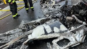 Colorado, United States: Two people tragically lost their lives early Friday morning when a small plane crashed just southeast of Centennial Airport in Colorado. The aircraft involved was a Beechcraft BE35, which went down around 6:20–6:25 a.m. in a business park near 8636 South Peoria Street, according to South Metro Fire Rescue (SMFR) and the Douglas County Sheriff’s Office. The first reports described an explosion, and by the time emergency responders arrived, the plane was engulfed in flames near a bank of diesel-powered generators that were also at risk of igniting. SMFR spokesperson Brian Willie confirmed firefighters were able to douse the fire before it spread to nearby buildings or equipment. Thankfully, no one on the ground was injured. The Douglas County Coroner’s Office will identify the victims once families have been notified. Air traffic control recordings captured by LiveATC.net shed light on the final moments before the crash. The pilot was cleared for takeoff and informed to line up on runway 17R for touch-and-goes. Soon after, another pilot in the area radioed, “Tower, there’s smoke off the left side looks like he went down.”Seconds later, someone added: “Appears he crashed in a parking lot about a mile southeast of the field.” ATC immediately alerted emergency crews. The FAA and NTSB have launched an investigation, with the NTSB taking the lead. Authorities are asking anyone who witnessed the event or who might have video footage from nearby businesses to email eyewitness@ntsb.gov. Operations at Centennial Airport were not disrupted, as the crash occurred off airport property. This marks the second fatal aviation accident in the Denver metropolitan area in under a week. Earlier, a midair collision near Fort Morgan killed one person and injured three others