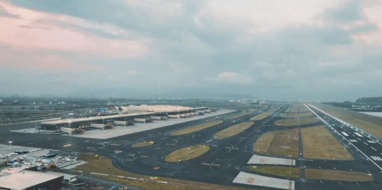Mumbai, India: On October 8, 2025, the first phase of the Navi Mumbai International Airport (NMIA) was inaugurated, marking a significant milestone in India’s aviation sector. Built at a cost of around Rs 19,650 crore under a Public-Private Partnership (PPP) model by the Adani Group, the airport is expected to ease congestion at Mumbai’s Chhatrapati Shivaji Maharaj International Airport and enhance the city’s position as a global aviation hub. Phase 1 of NMIA features Terminal 1 and Runway 1, equipped with 10 bus gates and 29 aero bridges. The facility is designed to handle 20 million passengers annually, with plans to expand capacity to 90 million in future phases. Its lotus-inspired architecture includes 12 sculptural columns resembling petals and 17 mega columns supporting the roof, reflecting India’s cultural heritage. Situated in Ulwe, Navi Mumbai, about 37 kilometers from South Mumbai, NMIA is integrated with multimodal transport options, including metro, roadways, and public transport systems, ensuring seamless connectivity. The airport also hosts India’s largest aircraft maintenance, repair, and overhaul (MRO) facilities, positioning it as a major cargo and logistics hub. Prime Minister Narendra Modi attended the inauguration ceremony, alongside Maharashtra Chief Minister Devendra Fadnavis, Deputy Chief Ministers Eknath Shinde and Ajit Pawar, highlighting the national importance of the project. Chief Minister Fadnavis announced that the first ticket issued from the airport would bear the name of the late D.B. Patil, a prominent farmer leader and legislator. Commercial operations are scheduled to begin in December 2025. NMIA’s advanced facilities, strategic location, and integration with multimodal transport networks are set to transform Mumbai’s aviation landscape. In addition, the 'Mumbai One' app was launched to enhance urban mobility. The platform integrates services from 11 public transport operators across the Mumbai Metropolitan Region, allowing seamless travel on trains, metros, buses, monorails, and Navi Mumbai Municipal Transport (NMMT), which serves around 200,000 passengers daily.