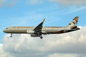 Phuket, Thailand: An Etihad Airways aircraft bound for Phuket from Abu Dhabi encountered significant atmospheric turbulence in the final phase of its approach on Wednesday, prompting precautionary ground response measures. The Airbus A321 operating as Flight EY416 landed safely at Phuket International Airport at approximately 11:50 a.m. local time, and all passengers and crew disembarked without injury, airport authorities and airline officials confirmed. At around 11:00 a.m., the flight crew reported turbulence during descent toward the seaside resort island. The airline informed the airport’s medical division that the aircraft had encountered unstable air. In response, Phuket Airport activated its emergency response plan, placing firefighting, rescue and medical teams on standby and designating a dedicated parking bay in anticipation of possible assistance needs. Airport officials emphasized that all emergency preparations were precautionary. After the aircraft touched down and came to a halt at the assigned stand, medical personnel and ground crews assessed passengers and confirmed that none of the 160 passengers or crew members sustained injuries requiring treatment. Normal airport operations continued without disruption. Local authorities, including the Immigration Bureau, corroborated that every individual on board exited the aircraft safely and was transported to the terminal by airport buses. The airport also expressed appreciation for the readiness of nearby medical institutions, such as Vachira Phuket Hospital and Thalang Hospital, which had been alerted in advance as part of standard procedure. Initial reports on some regional media had suggested possible injuries sustained during the turbulence; however, these claims were later clarified by official statements from Phuket International Airport and Etihad Airways, which confirmed that no injuries were reported. An Etihad Airways spokesperson further reiterated that the flight’s safe landing and orderly disembarkation underscore the airline’s emphasis on passenger safety. The aircraft will undergo routine inspection following the turbulence encounter, standard practice after any unexpected in‑flight disturbance.