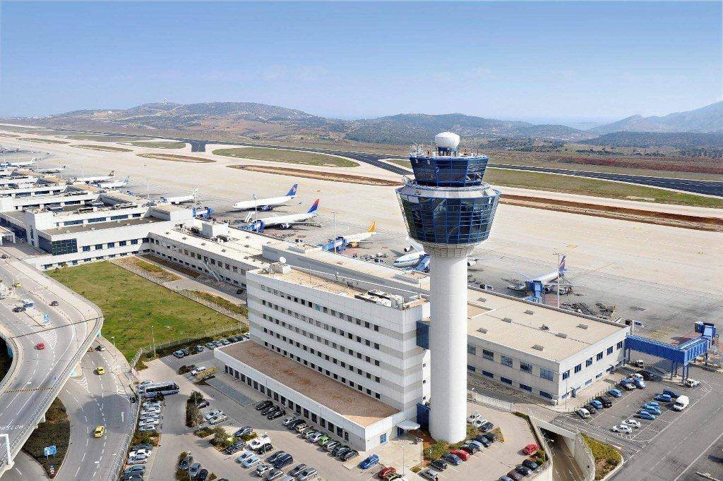 Athens, Greece: A government-appointed investigation has concluded that last week’s eight-hour communications blackout in Greek airspace at Athens International Airport was caused by outdated and unsynchronised systems, not a cyberattack, exposing critical infrastructure vulnerabilities in one of Europe’s busiest flight regions. On January 4, radio communications across the Athens Flight Information Region (FIR) collapsed in a “blackout” that forced authorities to clear the airspace, ground departures and divert incoming flights for several hours. The incident left thousands of passengers stranded and triggered delays that rippled through European air traffic networks. According to the official report submitted to Infrastructure and Transport Minister Christos Dimas, the root cause was desynchronisation and “digital noise” in legacy telecommunications hardware supporting the Greek Civil Aviation Authority’s (HCAA) voice communication system. The systems rely on Synchronous Digital Hierarchy (SDH) technology no longer supported by manufacturers, leaving them vulnerable to failures without modern operational guarantees. The expert panel, which included representatives from the HCAA, national cybersecurity authority, telecom regulator and EUROCONTROL, confirmed there were no indications of a cyberattack or external interference. Full restoration occurred after telecommunications circuits were resynchronised and rerouted, with services returning to normal by approximately 16:53 local time. The incident was classified as “low risk” under aviation safety reporting criteria, with no breaches of minimum separation standards or evidence that aircraft were exposed to direct threat, according to the report. In the wake of the findings, HCAA governor Giorgos Saounatsos resigned at the request of Minister Dimas, who said the report underscored serious weaknesses in air traffic management infrastructure. Deputy governor Giorgos Vagenas will serve as interim head while the process to appoint a new administrator begins. The investigative committee recommended a rapid transition to Voice over IP (VoIP) communications, acquisition of nearly 500 new transceivers, and the establishment of a permanent joint crisis-response mechanism between the HCAA and national telecom provider OTE. It also called for improved remote monitoring, stronger spectrum oversight and relocation of critical facilities to reduce systemic risk. A ministry statement said plans to modernise Greece’s air traffic communications are underway but not expected to be complete before 2028, leaving systemic vulnerabilities in place as the nation prepares for its peak summer travel season. Air traffic controllers’ unions and aviation safety experts have long warned that ageing infrastructure and equipment obsolescence posed escalating operational risks. Following release of the committee’s findings, controllers stressed that safety on January 4 was maintained chiefly through manual procedures and emergency protocols, not because of robust systems. They have urged immediate action to align Greece’s air navigation capabilities with modern European standards.