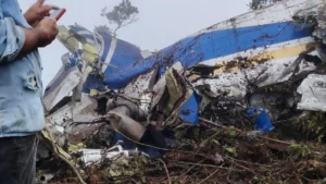 Bogota, Colombia: A scheduled domestic flight operated by state-owned airline SATENA crashed in the mountainous Norte de Santander region of northeastern Colombia on 28 January 2026, killing all 15 people on board, authorities confirmed. The twin-engine Beechcraft 1900D turboprop, registered HK-4709, was flying as SATENA Flight 8849 from Camilo Daza International Airport in Cúcuta toward Aguas Claras Airport in Ocaña when it lost radio and radar contact with air traffic control at about 11:54 a.m. local time, roughly 12 minutes into the short domestic service. Search and rescue teams later located the wreckage on a cloud-covered mountainside near Curasica in the municipality of Playa de Belén, confirming there were no survivors among the 13 passengers and two crew members. Among those killed were Diógenes Quintero Amaya, a 36-year-old member of Colombia’s House of Representatives representing the Catatumbo region, and Carlos Salcedo, a candidate in the upcoming congressional elections, according to passenger lists released by SATENA. Colombian authorities and local media also reported that members of Quintero’s team were on board. SATENA said flight crews lost contact with the aircraft shortly before its scheduled landing in Ocaña. The plane’s emergency locator transmitter did not activate, which delayed initial detection of the crash site. Once located, national authorities, including the Civil Aeronautics Authority (Aerocivil), the Colombian Aerospace Force, and military personnel, coordinated search and recovery operations in difficult terrain, hampered by dense fog and rugged mountains. No definitive cause for the crash has yet been released. Colombian aviation regulators have opened a technical investigation to determine the sequence of events leading to the accident and any contributing factors. Officials have not ruled out weather or terrain as influences, given the flight path over challenging mountainous territory near the Venezuela border. The Beechcraft 1900D involved was operated under a wet-lease arrangement by SEARCA on behalf of SATENA. The aircraft type is widely used on short regional routes for its capability to operate in and out of airports with limited infrastructure. The Cúcuta–Ocaña sector is a routine domestic service typically lasting under an hour. Radar data showed the aircraft climbed to approximately 12,900 feet before beginning its descent toward Ocaña, with its last known altitude recorded near 7,900 feet shortly before contact was lost. Colombian officials, including President Gustavo Petro, expressed condolences to the families of the victims, describing the crash as a national tragedy.