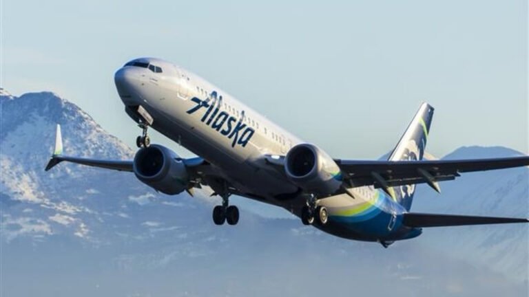 Seattle, United States: Alaska Airlines is confronting one of the most significant staffing disruptions in its recent history as an unusually large number of flight attendants call in sick amid a surge in respiratory illness across the United States. Internal communications reviewed by industry observers show that more than 540 Alaska Airlines flight attendants were absent due to illness over a recent weekend, marking what the carrier described as an all-time high in sick calls. The volume of absences has strained crew reserves and forced the airline to adopt contingency measures to maintain scheduled operations. The spike in sick calls has resulted in flight delays and a modest number of cancellations as the airline works to reposition staff and preserve its network integrity. On the worst-affected days last weekend, Alaska Airlines cancelled more than 30 flights per day while delays affected an estimated 37 % of its schedule according to flight-tracking services. While the carrier has largely avoided widespread cancellations so far, sources note that scheduling teams are prioritising high-density routes and strategic departures to prevent disruptions from cascading across subsequent days. Alaska Airlines is not alone. Other major U.S. carriers, including JetBlue, Spirit Airlines, and Frontier, have reported elevated levels of crew absences that have necessitated activation of emergency contingency staffing plans. In several cases, airlines have required medical documentation for sick leave or offered enhanced pay incentives to crew willing to fill gaps. Spirit Airlines, for example, saw cancellations approach double-digit percentages of its scheduled flights earlier in the year as staffing shortages compounded operational challenges. The surge in sick calls corresponds with broader public health data showing elevated rates of influenza and other respiratory viruses circulating this winter. Public health officials in the U.S. have recently reported higher-than-normal seasonal respiratory illness activity, a trend that has affected multiple sectors reliant on workforce availability. While Alaska Airlines has not publicly attributed specific causes to the absences, insiders characterize the rise in call-outs as linked to the broader seasonal spike in illness. To mitigate disruption, Alaska Airlines has offered incentives to flight attendants on days off to volunteer for additional trips and has adjusted scheduling practices to keep services running. Officials are also encouraging passengers to monitor flight status closely and consider travel insurance where appropriate. For travellers affected by delays or cancellations, Alaska Airlines advises checking flight status and rebooking options through its official channels.