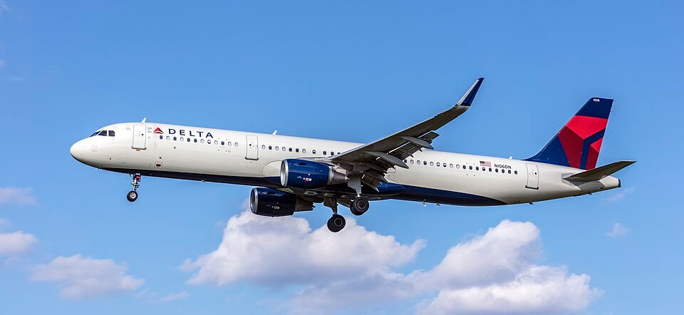 Delta Air Lines Flight Makes Emergency Return To SAT After Engine Smoke, No Injuries