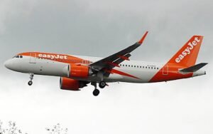 Manchester, United Kingdom: An EasyJet Airbus A320-200 operating flight U2-3375 from Liverpool John Lennon Airport (LPL) to Fuerteventura Airport (FUE) in Spain was forced to divert to Manchester Airport (MAN) on 18 February 2026, shortly after departure, after the flight crew reported a technical issue during the initial climb. The aircraft, registered G-EZPE, had just departed Liverpool and was climbing through approximately 4,000 feet when the pilots detected vibrations in the left-hand engine (engine No. 1). According to aviation tracking and incident reports, the crew halted the climb and entered a holding pattern while assessing the situation before electing to divert to Manchester for a precautionary landing. The crew declared an emergency in accordance with standard aviation procedures. The Airbus A320 landed safely on runway 05R at Manchester approximately 40 minutes after departure, where airport emergency services met the aircraft as a precaution. Passengers and crew disembarked without reported injuries. A replacement aircraft, also an A320, registered G-EZPD later transported the passengers to Fuerteventura with a delay of about 3 hours and 45 minutes. Following the diversion, the original aircraft remained on the ground at Manchester for around 25.5 hours before being repositioned to Liverpool, where it was still located several hours later. EasyJet has not issued a detailed statement at the time of reporting, but the airline’s operational procedures require precautionary diversions when crew detect abnormalities in aircraft systems, particularly engine performance, to ensure the safety of passengers and flight crew