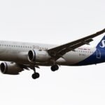 Brussels, Belgium: A Scandinavian Airlines (SAS) Airbus A320neo operating flight SK2590 from Brussels Airport (BRU) to Copenhagen (CPH) narrowly avoided a serious runway incident on Thursday evening after pilots inadvertently initiated a takeoff roll on a taxiway rather than the designated runway, aviation tracking data and eyewitness reports confirm. The flight, cleared for departure from Runway 07R shortly after 21:00 UTC, taxied toward the runway but instead turned onto a parallel taxiway (identified as E1/V1) and began accelerating as if commencing a normal departure. Flightradar24 data shows the aircraft reached approximately 107 knots (around 198 km/h) before the crew recognised the error and aborted the takeoff, applying heavy braking and reverse thrust to bring the aircraft to a stop near the end of the taxiway and adjacent grassy area. All 135 passengers and crew disembarked safely, and there are no reported injuries. Airport fire and rescue services assisted passengers, who were later rebooked onto alternate flights to Copenhagen. SAS’s Head of Communications, Alexandra Lindgren Kaoukji, confirmed the incident to Danish broadcaster TV 2, stating that the flight from Brussels to Copenhagen was canceled due to an “irregularity.” She confirmed the airline’s account of an aborted departure and that passengers were accommodated on subsequent services. Belgian civil aviation authorities have initiated a formal investigation into the circumstances that led to the aircraft taking the wrong surface for departure. Investigators will review air traffic control communications, flight crew procedures, and airport surface signage and lighting, particularly given the complex layout of taxiways and runways at one of Europe’s busiest hubs. The taxiway departures are rare and emphasise the importance of rigorous cross-checks by flight crews and air traffic controllers to ensure correct runway alignment before high-speed acceleration. Any final determinations about human factors or procedural issues will await the outcome of the official investigation