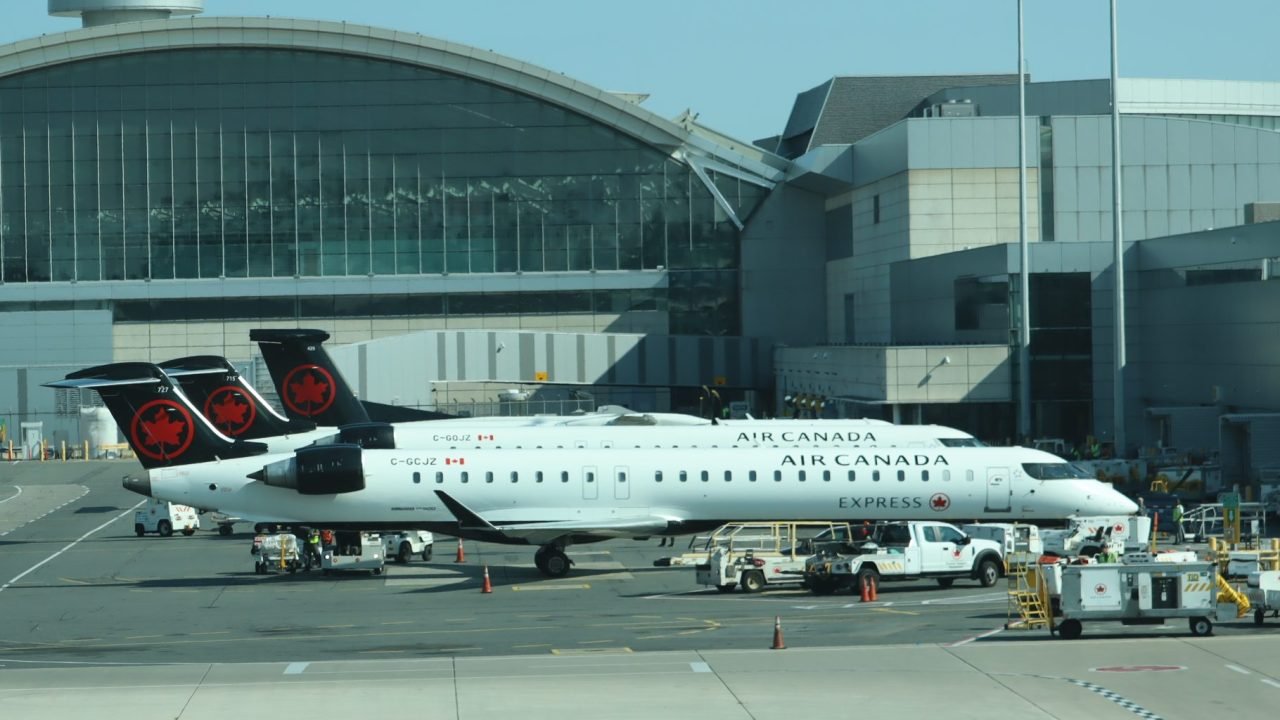 Air Canada Express & American Airlines Jets Faced Near Mid-Air Collision; FAA Probes