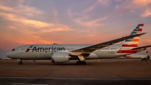 Tucson, United States: An American Airlines passenger flight operating between Phoenix and Miami was forced to make an emergency diversion to Tucson on Monday after the crew reported a possible fire in the aircraft’s galley oven, prompting an immediate safety response from the cockpit and aviation authorities. According to the Federal Aviation Administration (FAA), the crew declared an emergency shortly after departure from Phoenix Sky Harbor International Airport after indications of a malfunction involving an onboard oven system. The aircraft diverted to Tucson International Airport “out of an abundance of caution” and landed safely without incident. Emergency response teams were placed on standby as the aircraft touched down. Passengers were not reported injured, and the situation was quickly stabilized following landing. American Airlines confirmed that flight crews reported an issue in the galley, initially believed to be smoke or fire-related. However, maintenance inspections conducted after landing found no evidence of an active fire onboard. The aircraft was later cleared for further inspection before continuing operations. The FAA has opened an investigation into the incident to determine the exact cause of the reported malfunction and whether it involved a technical fault in the aircraft’s onboard cooking equipment. The diversion was precautionary and aligned with standard safety protocols when potential fire or smoke is detected onboard an aircraft.
