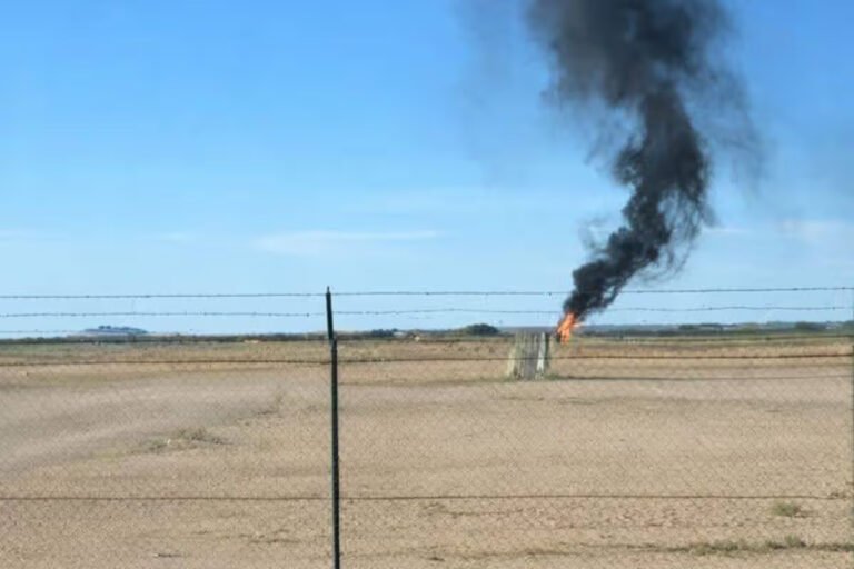 Marana, United States: Two people were killed after a small aircraft crashed and caught fire at Marana Regional Airport, located northwest of Tucson, authorities confirmed on Wednesday. According to officials, the aircraft identified as a Piper PA-32 single-engine airplane veered off the runway before erupting in flames. Both occupants on board the aircraft died in the crash, and no other injuries were reported on the ground. Marana Mayor Jon Post confirmed that the incident involved only one aircraft and that no other planes were affected. City spokesperson Vic Hathaway added that the identities of the victims have not yet been released. Emergency responders arrived at the scene shortly after the crash, but the aircraft was already engulfed in flames, limiting the possibility of rescue. Officials have not disclosed whether the accident occurred during takeoff or landing, though early indications suggest a runway excursion prior to the fire. The National Transportation Safety Board (NTSB) has launched an investigation into the incident and will lead efforts to determine the cause. Investigators are expected to examine multiple factors, including aircraft condition, pilot actions, and environmental conditions at the time of the crash. The airport, situated approximately 20 miles northwest of Tucson, primarily serves general aviation traffic and does not handle commercial airline operations. While fatal general aviation accidents remain relatively rare, runway excursions followed by post-impact fire are typically associated with loss of control during critical phases of flight such as takeoff or landing. However, authorities have cautioned that it is too early to determine the exact cause of this crash. The investigation remains ongoing, with further updates expected from federal authorities in the coming days. Two Separate Arizona Aviation Incidents Leave Occupants Injured: April 8, 2026: In a separate aviation incident on the same day, a Cessna 150G crash-landed near Cave Creek, Arizona, ending up upside down in a desert area near a landfill. Both occupants survived and were taken to hospital with non-life-threatening injuries, with no impact on the ground. April 7, 2026: A small aircraft crashed into a residential home in Fort Mohave, Arizona, at approximately 11:30 a.m. according to the Mohave County Sheriff’s Office. Despite the impact, no one inside the house was injured, while the two occupants of the aircraft were transported to a hospital for medical evaluation. Authorities are investigating the circumstances surrounding the crash.