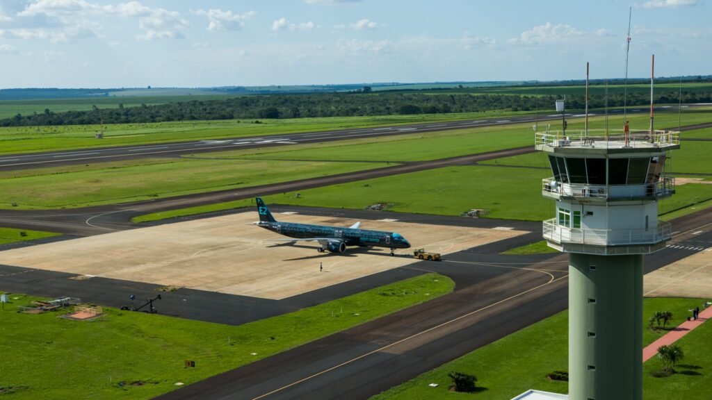 Washington, United States: The Federal Aviation Administration (FAA) has issued an Emergency Airworthiness Directive targeting all Embraer Model EMB-545 and EMB-550 aircraft, citing a potentially catastrophic failure risk involving the aircraft’s pitch trim system. The directive, which became effective immediately upon receipt, follows reports of in-service failures in one load path of the pitch trim actuator, a critical component that controls the horizontal stabilizer. According to the FAA, such failures, if unaddressed, could escalate into a dual load-path failure, potentially allowing the stabilizer to move freely under aerodynamic forces and resulting in loss of control of the aircraft. The action stems from an earlier emergency directive issued by Brazil’s aviation authority, the Agência Nacional de Aviação Civil (ANAC), under Emergency AD 2026-04-02, which identified the unsafe condition during scheduled maintenance checks. Specifically, failures were observed during operational checks of pitch trim actuator irreversibility, raising concerns over the system’s redundancy. Under bilateral aviation safety agreements, ANAC notified the FAA of the issue, prompting the U.S. regulator to determine that the same unsafe condition is likely to exist or develop in aircraft operating under U.S. jurisdiction. The FAA directive mandates operators to carry out operational checks of the pitch trim actuator, with an option to perform a pitch trim verification, in accordance with the ANAC procedures. If the system fails, defined as a “TEST FAILED” status after five minutes or repeated “TEST ABORTED” results after five attempts operators must replace the actuator before further flight. Additionally, if a replacement is required, a subsequent operational check must be performed on the new actuator to ensure airworthiness before the aircraft returns to service. The directive also requires operators to report inspection and verification data within 10 days, either after completing the checks or from the date of receiving the directive, depending on when the inspection was conducted. Citing an urgent safety risk, the FAA bypassed the standard notice-and-comment rulemaking process under the Administrative Procedure Act, invoking “good cause” to enforce the directive immediately. The agency stated that the short compliance window and the severity of the potential failure made prior public consultation impractical and contrary to the public interest. “The risk to the flying public justifies forgoing notice and comment,” the FAA noted, emphasizing that unresolved actuator failures could lead to uncontrolled stabilizer movement and loss of aircraft control. The FAA described the directive as an interim action, noting that the required reporting will help manufacturers better understand the root cause, scope, and frequency of the failures. Based on the findings, further rulemaking or permanent corrective measures may follow. The directive applies to all EMB-545 and EMB-550 aircraft, regardless of certification category, and falls under ATA Chapter 27 (Flight Controls). No previous airworthiness directives are superseded by this action. The FAA issued the directive under its statutory authority outlined in Title 49 of the United States Code, which mandates the agency to ensure safe flight operations by prescribing necessary regulations and procedures.