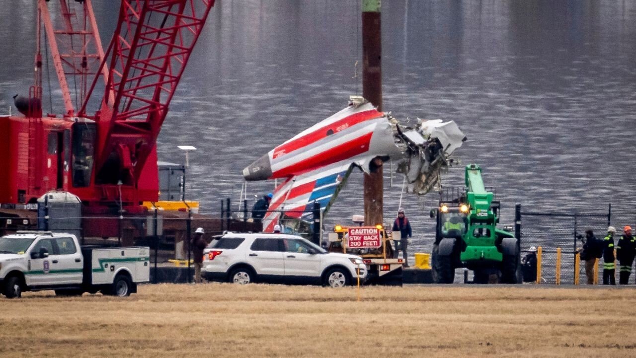 U.S. Lawmakers Advance Aviation Safety Reform After Deadly Washington Midair Collision