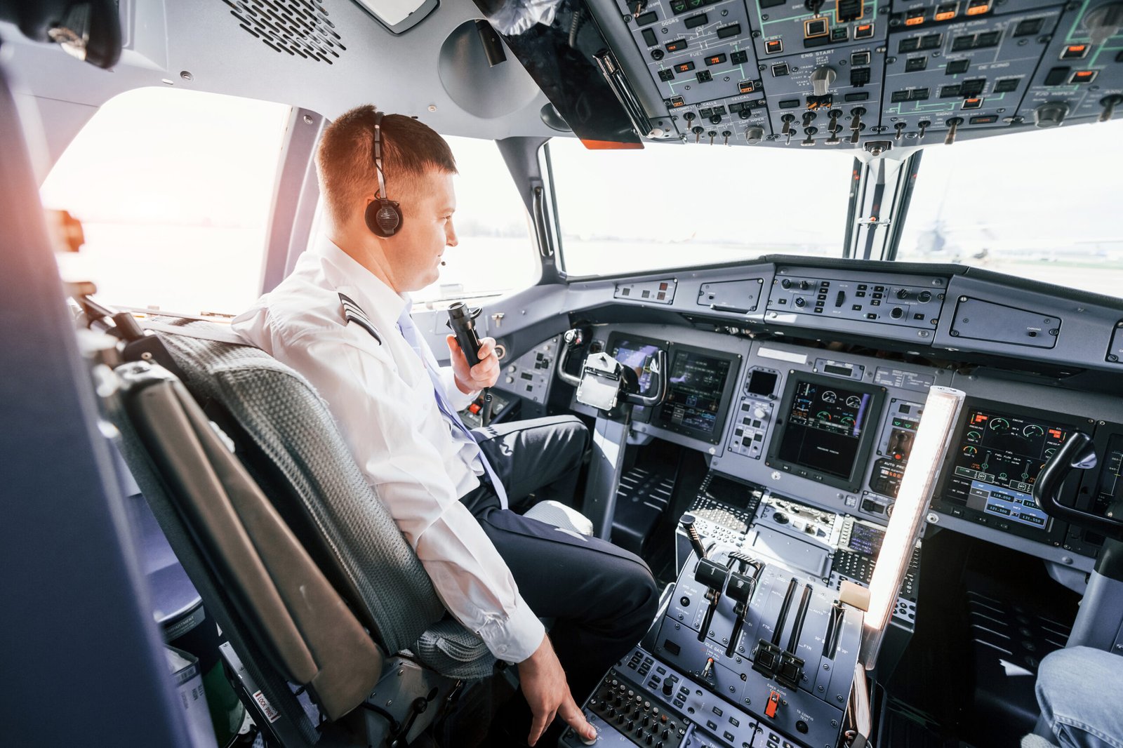 Pilots Under FAA Review For Non-Essential Radio Transmissions In Washington Airspace