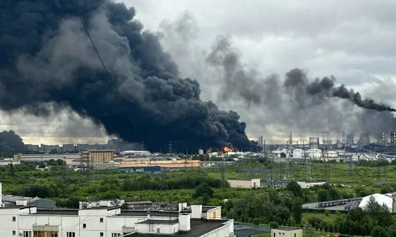 Moscow, Russia: Russian air defenses intercepted nearly 60 Ukrainian drones approaching Moscow in the early hours of Monday, prompting the temporary suspension of flights at all four major airports serving the Russian capital before operations were later restored, Russian authorities said. Moscow Mayor Sergei Sobyanin said on Telegram that almost 60 drones heading toward the capital were shot down overnight. He did not provide further details on the scale of the attack or potential damage but said emergency services had been dispatched to locations where drone debris fell. Russia's aviation watchdog, Rosaviatsia, temporarily halted operations at Sheremetyevo, Domodedovo, Vnukovo and Zhukovsky airports as a safety precaution during the attack. The agency later announced that flight operations had resumed after authorities determined conditions were safe. Officials did not immediately disclose how long the restrictions remained in effect or whether flights were delayed or cancelled. At roughly the same time, Russia carried out drone attacks on Ukraine, including strikes on Zaporizhzhia and Odessa. The Zaporizhzhia Regional Prosecutor’s Office reported on Telegram,“Throughout the night and morning of June 22, 2026, the Russians struck civilian infrastructure in Zaporizhzhia using unmanned aerial vehicles (UAVs). As a result of the enemy shelling, two women, aged 39 and 53, were killed. Another seven people were injured, including an 11-year-old boy.” The attack targeted civilian infrastructure in the southeastern Ukrainian city, with emergency services responding to the scene as authorities assessed the full extent of the damage. Ukrainian officials said the strike formed part of a broader wave of overnight Russian attacks reported across several regions of the country. The latest drone assault comes only days after Ukraine carried out a renewed strike on Moscow's only oil refinery, one of the region's most important fuel-production facilities. The refinery, operated by Gazprom Neft in Moscow's Kapotnya district, was struck for a second time within a week during a major Ukrainian drone offensive on June 18. Industry sources told Reuters that the attack damaged a key processing unit and temporarily halted refinery operations. The Moscow refinery is the capital region's largest fuel supplier and produced 11.6 million metric tons of oil products in 2024, including gasoline, diesel and aviation fuel. The facility has become a recurring target as Ukraine intensifies long-range strikes against Russian energy infrastructure. The June 22 attack reflects an escalating drone campaign by Ukraine aimed at military, energy and logistics infrastructure deep inside Russian territory. Ukrainian officials have previously described such operations as a response to Russia's continuing attacks on Ukrainian cities and infrastructure. The attack occurred amid heightened security concerns around Moscow following one of the largest drone assaults on the Russian capital since the war began. During the June 18 offensive, Russia said it shot down hundreds of drones across the country, including around 180 near Moscow. That attack damaged the city's oil refinery, disrupted airport operations and injured at least 16 people in the Moscow region, according to regional Governor Andrei Vorobyov. In response to the growing threat of drone incursions, Rosaviatsia recently announced new restrictions on light aircraft and drone operations in Moscow and several neighboring regions. The measures, which took effect on June 20, establish a minimum operating altitude of 5,200 meters, effectively grounding most private aircraft and drones in affected areas while leaving commercial airline operations unaffected.