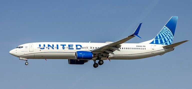 Washington, United States: A United Airlines Boeing 737-900 operating a scheduled domestic flight was forced to return to Washington Dulles International Airport after the flight crew reported a nose landing gear issue shortly after departure. The incident involved United Airlines Flight 1535, which departed Washington Dulles International Airport (IAD) for Houston George Bush Intercontinental Airport (IAH) on June 9, 2026. According to the Federal Aviation Administration (FAA), the aircraft returned safely to Dulles after pilots reported a problem involving the nose landing gear. FAA officials said the Boeing 737-900 landed safely at approximately 2:05 p.m. local time and confirmed that the agency will investigate the occurrence. Flight tracking data showed that the aircraft departed Dulles at approximately 12:57 p.m. local time and remained airborne for more than an hour before returning to the airport. United Airlines confirmed that the aircraft returned to Washington Dulles as a precaution to address the issue. “The flight returned safely to the airport to address the issue, and we made arrangements to get customers to their destinations,” the airline said in a statement. Emergency response teams were positioned as a precaution when the aircraft arrived back at the airport. The Metropolitan Washington Airports Authority confirmed that its fire and rescue personnel met the aircraft upon landing. The aircraft landed without incident and subsequently taxied to the gate under its own power. Airport officials stated that the emergency return did not affect normal airport operations and that no injuries were reported among passengers or crew. To minimize disruption, United arranged alternative travel options for affected passengers. Flight records indicate that another flight later departed Washington Dulles for Houston and completed the journey successfully. The aircraft involved was a Boeing 737-900, one of the largest variants of the 737 Next Generation family widely used on domestic routes throughout the United States. The FAA investigation is expected to determine the precise cause of the reported nose landing gear issue and whether any mechanical, maintenance, or operational factors contributed to the event.