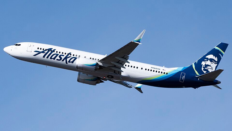Kansas City, United States: An Alaska Airlines Boeing 737 MAX 9 operating a scheduled flight from Seattle to Kansas City landed safely at Kansas City International Airport (MCI) late on July 15 after the flight crew reported seeing flames from one of the aircraft's engines during the approach, prompting an Alert 3 emergency response from airport rescue and firefighting personnel. No injuries were immediately reported, and the situation was brought under control within minutes. According to FlightAware data, the aircraft departed Seattle-Tacoma International Airport at 8:31 p.m. CDT and arrived at Kansas City International Airport at 11:54 p.m., approximately five minutes ahead of schedule. The aircraft involved was a Boeing 737 MAX 9. Shortly before midnight, Kansas City Fire Department Airport Rescue and Fire Fighting (ARFF) units were dispatched after an Alert 3 was declared for the arriving Alaska Airlines flight. Emergency radio transmissions captured by Broadcastify indicated dispatchers instructed ARFF-1 and supporting units to respond immediately. Within two minutes of arriving at the gate, ARFF personnel reported that the aircraft was parked safely and that no visible fire or smoke was evident. Police officers were already at the scene as emergency crews began assessing the aircraft. A subsequent radio update on July 16 stated that the aircraft had experienced an engine fire involving the No. 2 engine, but responders found that the fire had already gone out upon arrival. According to the radio traffic, the pilot had reported seeing flames, after which the aircraft was evacuated as a precaution while firefighters investigated the situation. Responders advised that the engine fire was extinguished and that everything was under control. The emergency details were obtained from Kansas City Fire Department ARFF radio traffic recorded by Broadcastify. The Federal Aviation Administration (FAA) is expected to investigate the reported engine event, while Alaska Airlines is expected to inspect the aircraft before it returns to service.