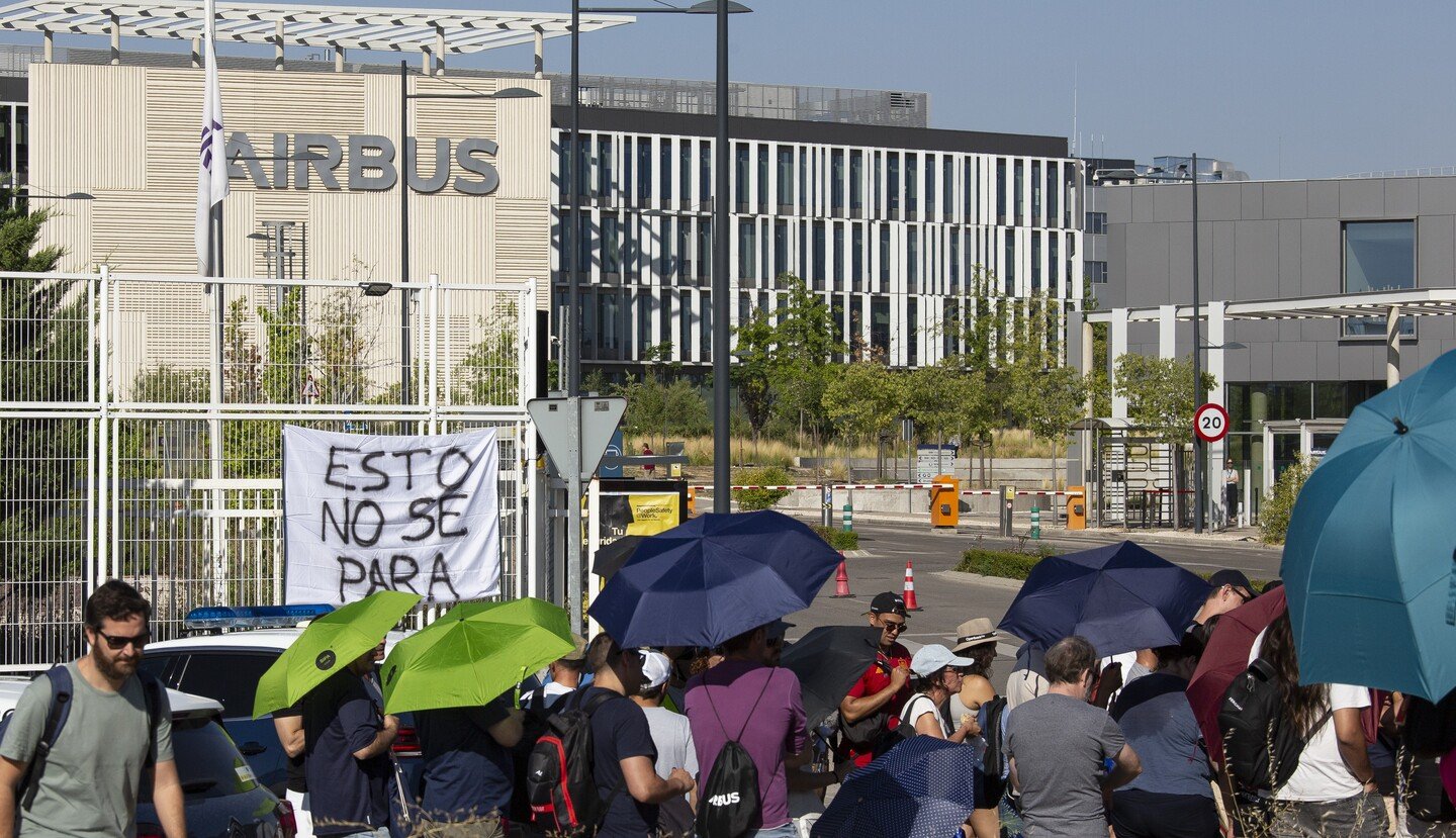 Thousands Of Airbus Workers In Spain Continue Indefinite Strike, Reject Latest Offer