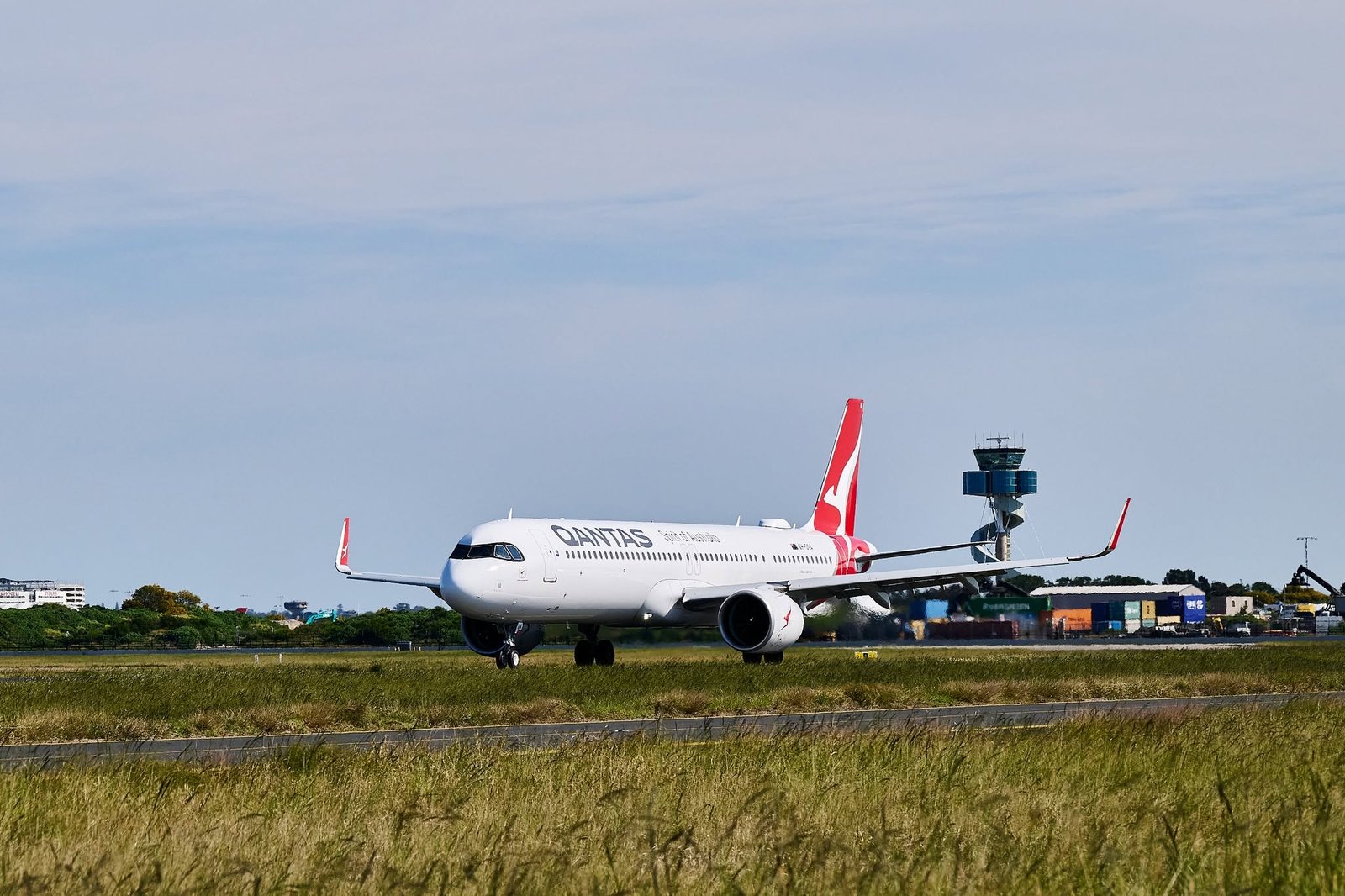ATSB Investigates Runway Incursion Involving Two Qantas Aircraft At Sydney Airport