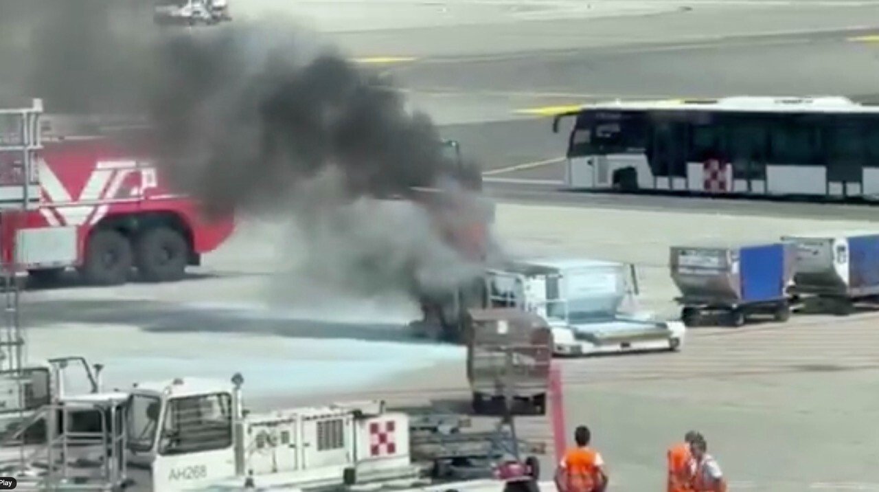 British Airways BA585 Baggage Cart Carrying Checked Luggage Catches Fire At Milan