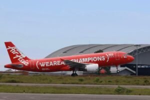 Malaysia Reviews Airline Contingency Plans As AirAsia Faces Mounting Financial Pressure