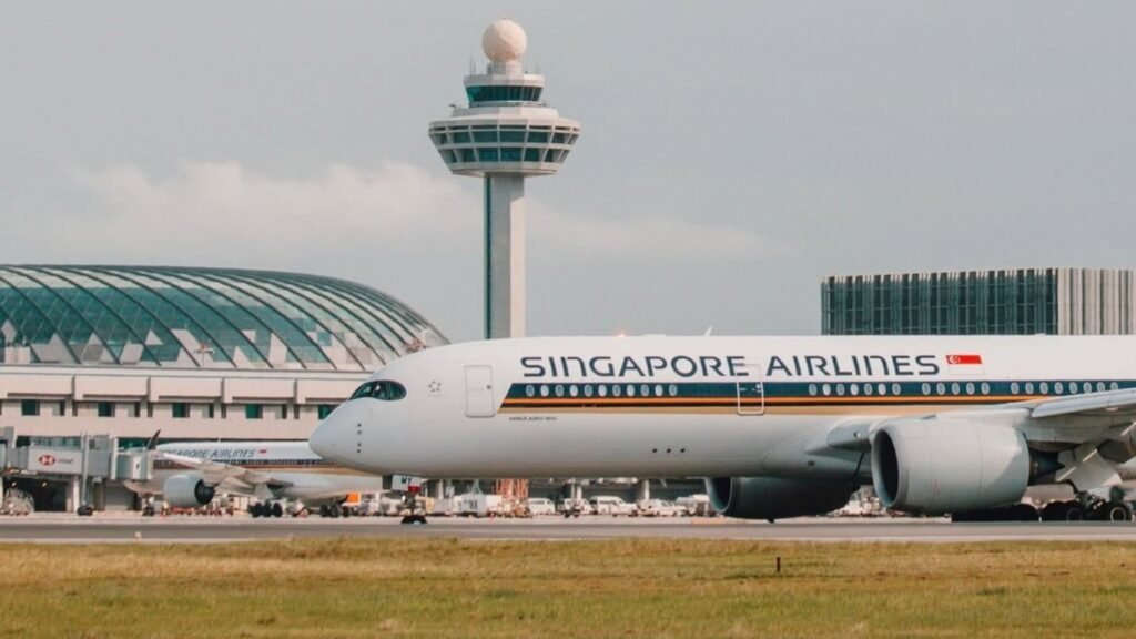 Singapore Transport Minister Defends SIA’s Air India Investment Amid Funding Concerns