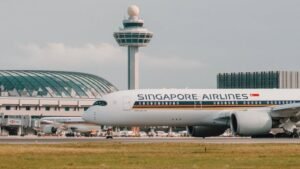 Singapore Transport Minister Defends SIA’s Air India Investment Amid Funding Concerns