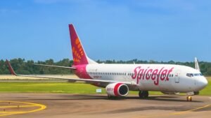 India’s Aviation Regulator Scrutinises SpiceJet Operations & Finances Amid Cash Crisis
