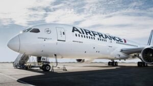 French Airline Unions Call Five-Day Strike From October 17 Over Retirement Reform