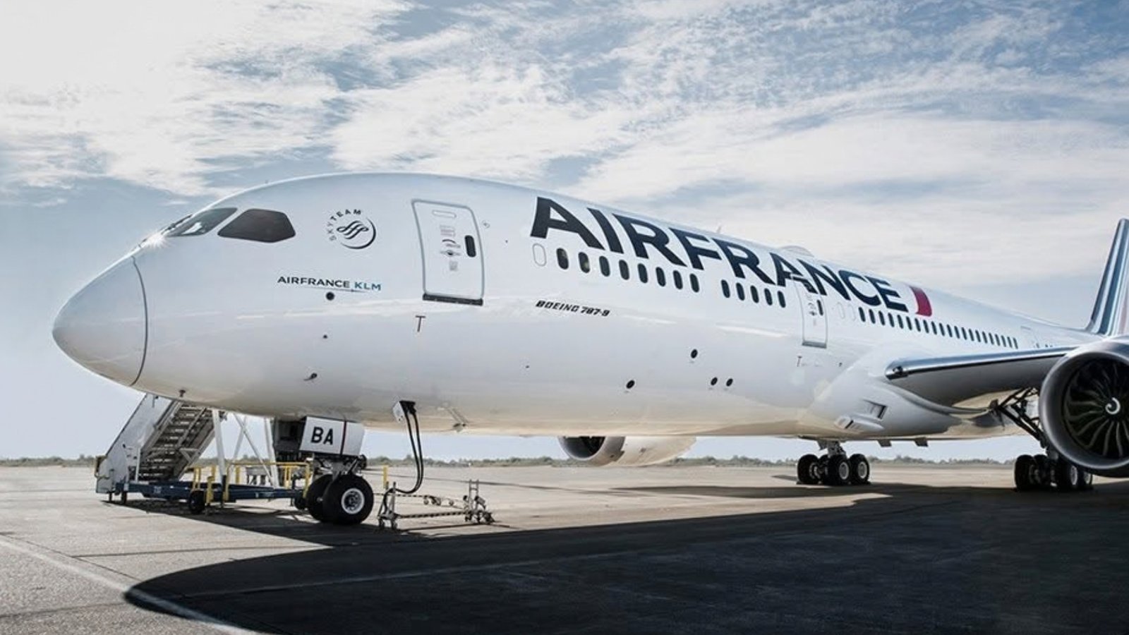 French Airline Unions Call Five-Day Strike From October 17 Over Retirement Reform