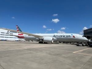 American Airlines Forecasts 2026 Loss And Slower 2027 Growth Despite Record Q3 Revenue
