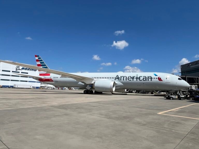 American Airlines Forecasts 2026 Loss And Slower 2027 Growth Despite Record Q3 Revenue