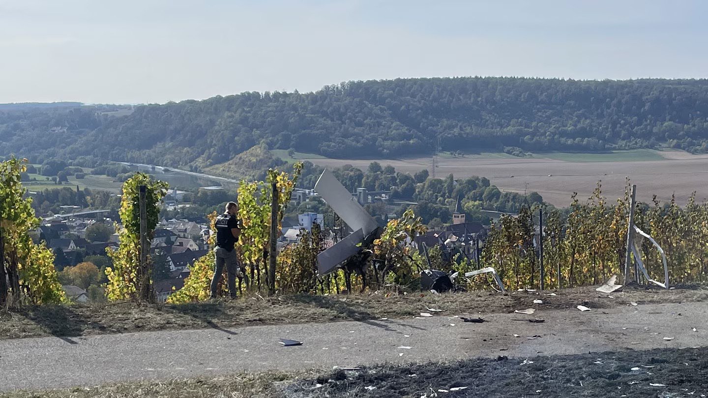 Two Onboard Killed After Ultralight Aircraft Crashes During Landing Approach In Germany